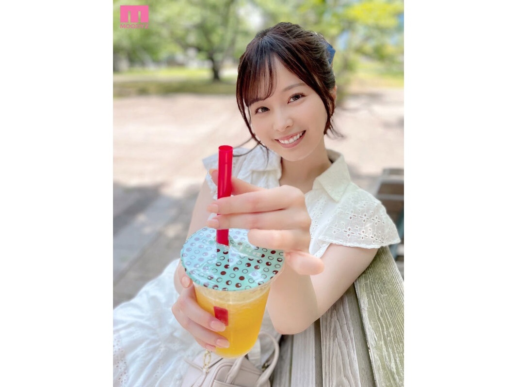 midv00225_初めてのお泊りデート 手を繋いで、キスして、笑って、その後、時を忘れて絡み合う濃密セックス 九野ひなの